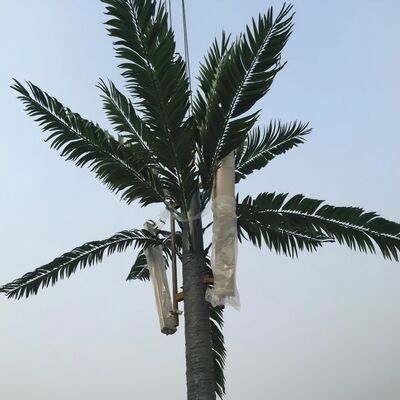 38M 바이오닉 트리 타워는 내구성 및 부식 저항성을 보장하는 진료제철과 자외선 저항성 플라스틱으로 구성되었습니다.