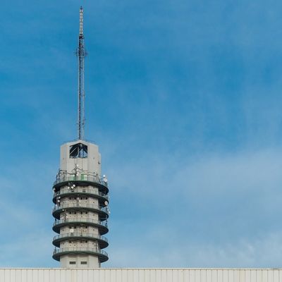 지붕 3 다리 튜버 철탑