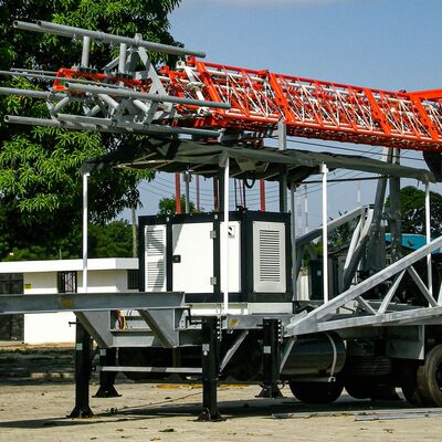 망원경 타워 15-30M 진열 스틸 트럭 장착 통신 안테나 40M/S 바람 막