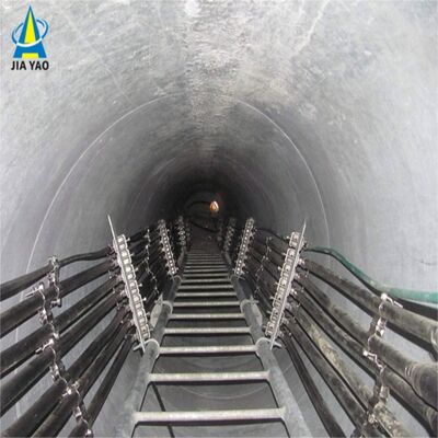 단점 타워 통신 구조 고 견인 강철과 GB T 및 EN 10025 표준을 충족하는 온화 강철 등으로 구성