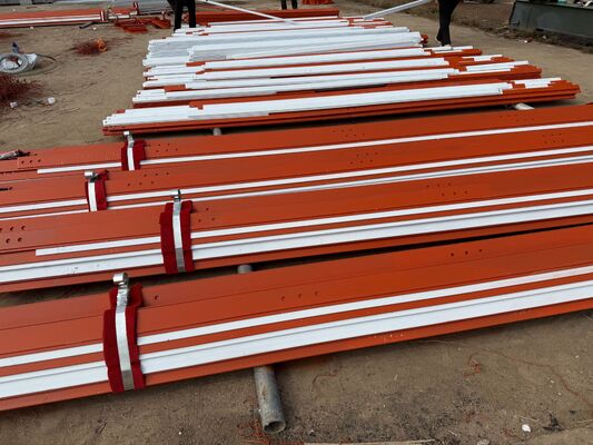 통신용 3각 철탑 (정삼각형 또는 가변 경사)